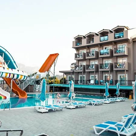 Lucida Hotel 5*