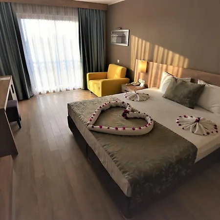Lucida 5* Çamyuva