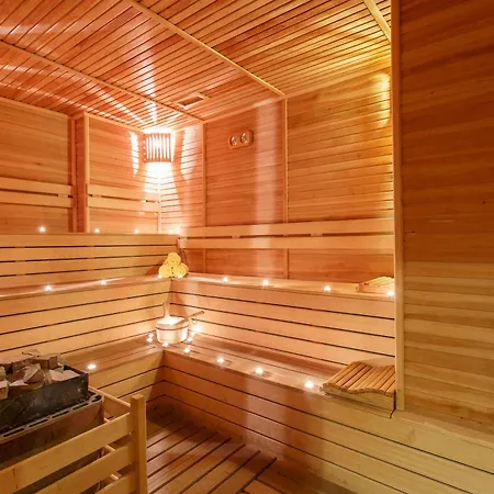 Lucida Hotel